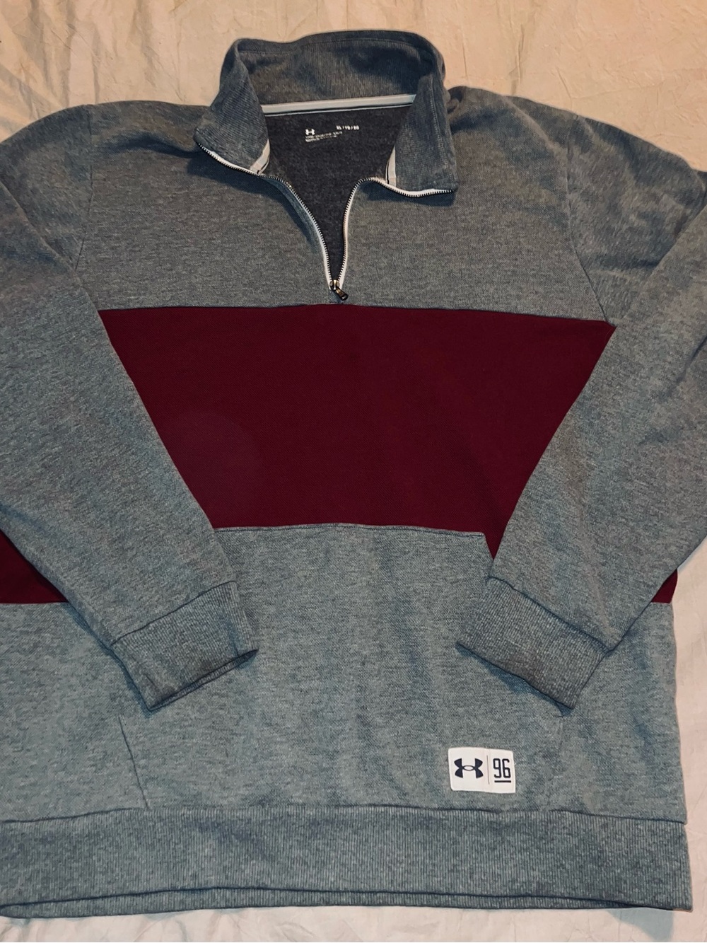 Under Armour Men's Gray and Burgundy Quarter-Zip Sweater XL like new